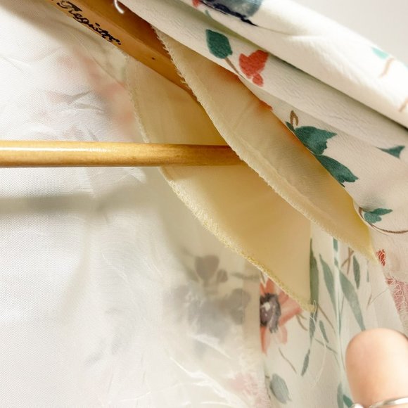 TONI GARMENT Vintage Spring Floral Long Line One Button Blazer White Pin… - Picture 15 of 16